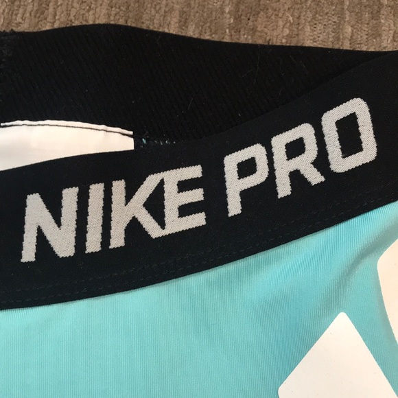 Nike shorts - Picture 6 of 7